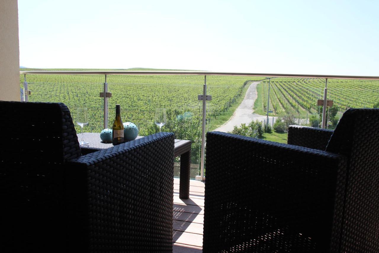 Gaestehaus Casa Luna - Paradiesische Ferienwohnungen Am Kaiserstuhl! Bischoffingen Zewnętrze zdjęcie